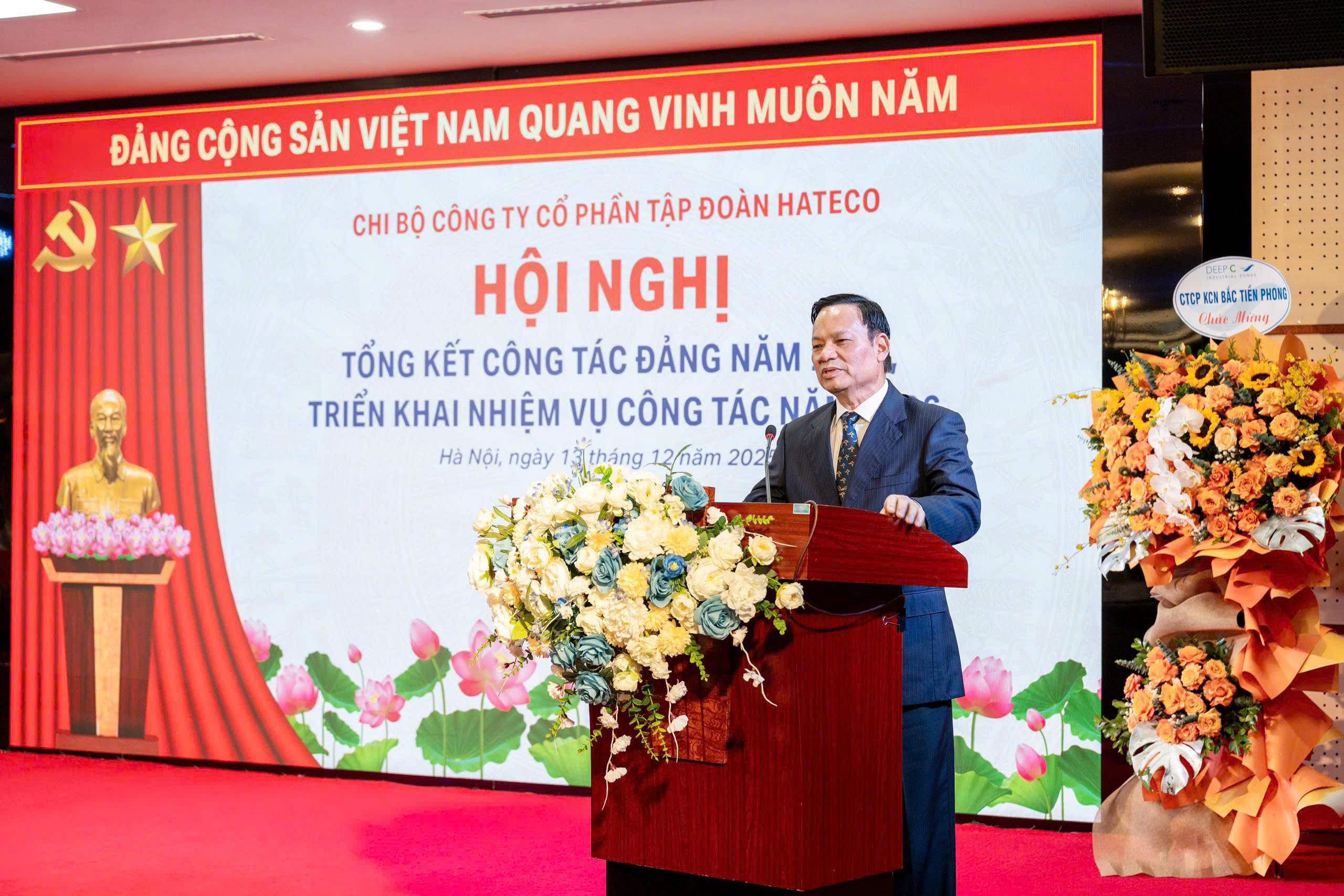 z7323106021841_ae4aed2120a1aabe75c5d66bdb8675b2