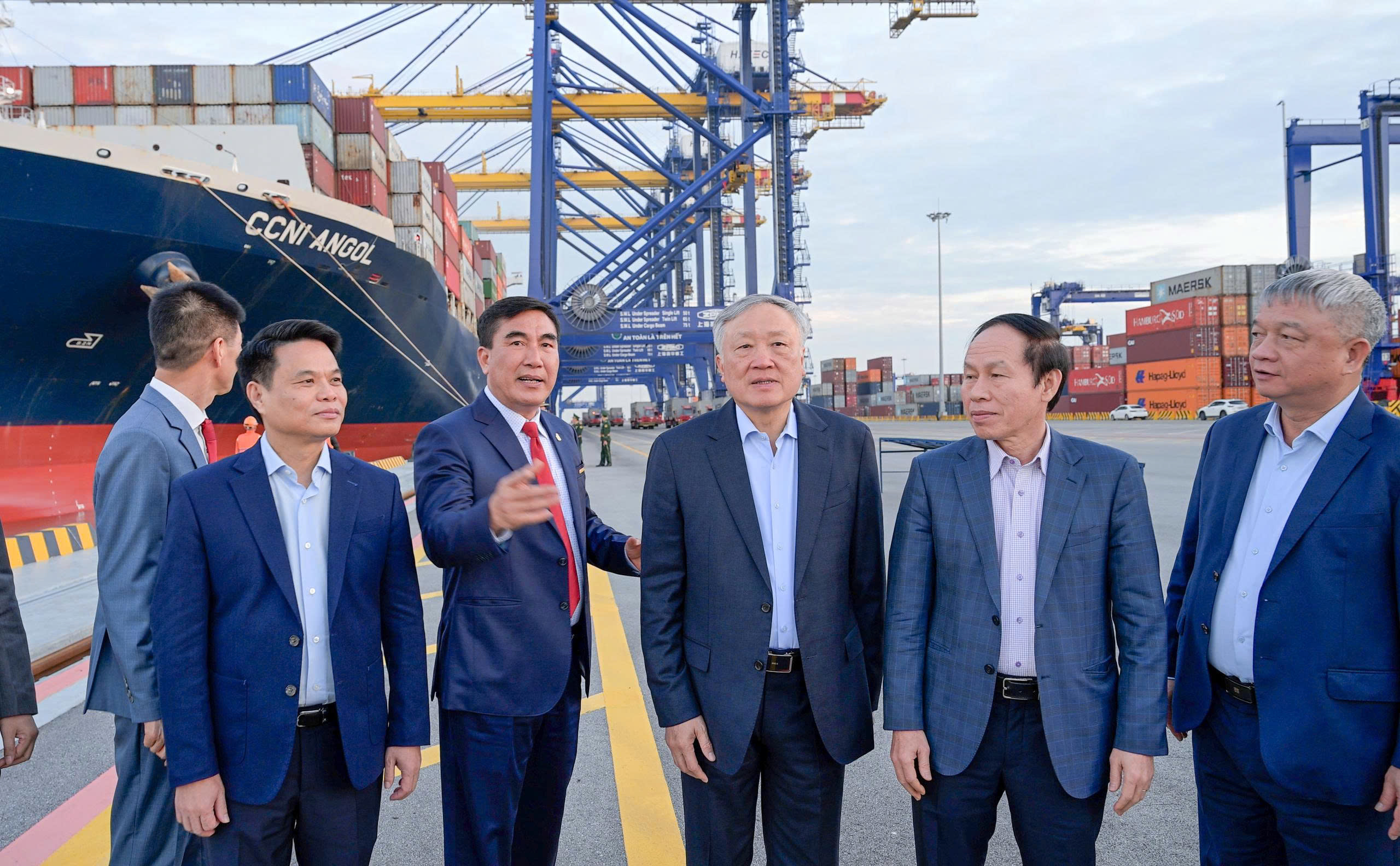 z7327954267084_f15c73e9ab260e448ac35a0d96a9697f